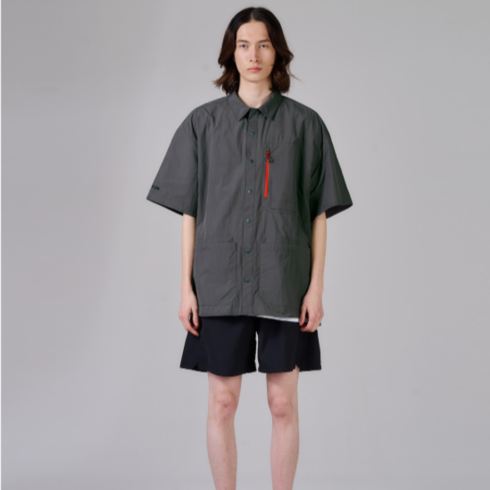 KZM Out Pocket Short-Sleeved Shirt