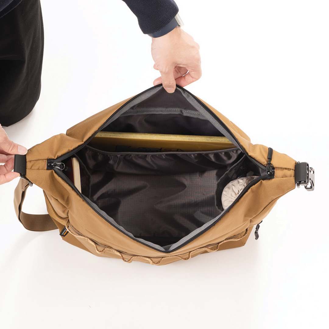 DoD CORDURA® Decashoba Shoulder Bag 24L