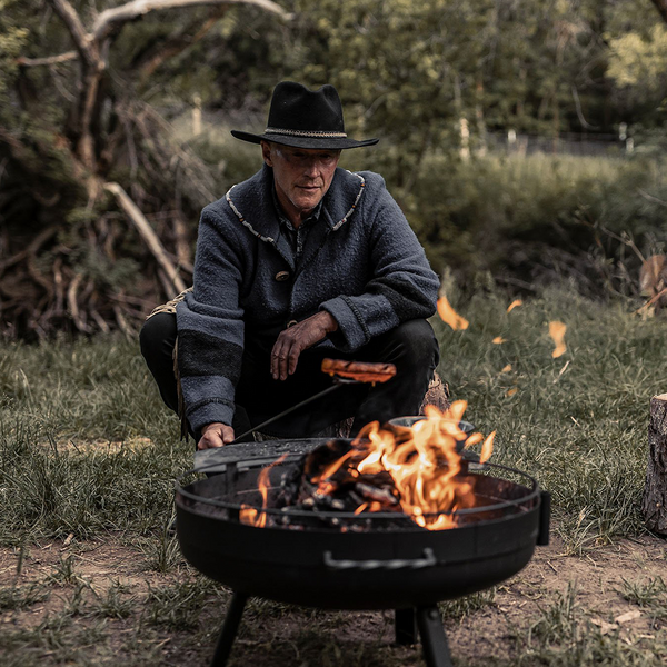 Barebones Cowboy Fire Pit Grill - 23"